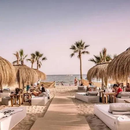 - Alicate Beachfront Apartment- 8 Appartamento