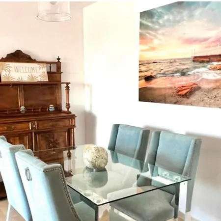 - Alicate Beachfront Apartment- 8 Appartamento *