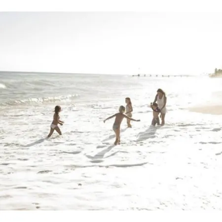 - Alicate Beachfront Apartment- 8 Marbella