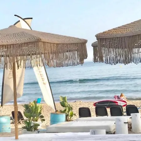 Apartment - Alicate Beachfront Apartment- 8 Marbella