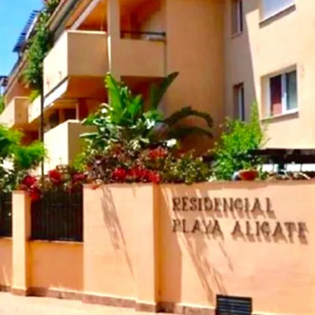 - Alicate Beachfront Apartment- 8 Marbella