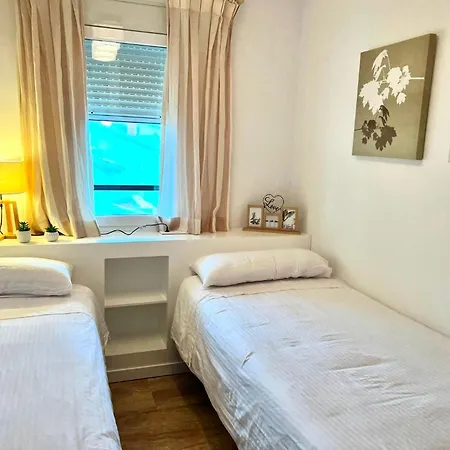 Appartement - Alicate Beachfront Apartment- 8 Marbellac